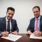 Guillermo-Robles-Subdirector-de-Compras-para-America-Móvil-y-Jorge-Rendó....jpg