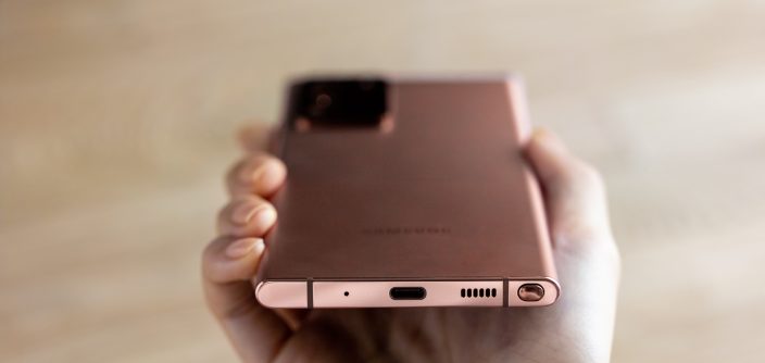 06_galaxynote20ultra_lifestyle_image.jpg