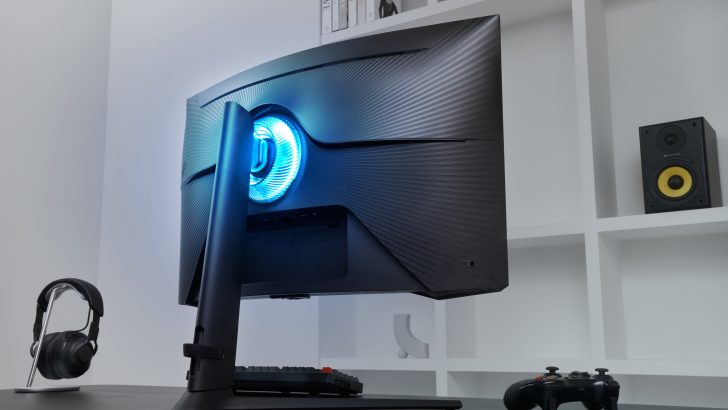 Odyssey-Neo-G7_3.jpg