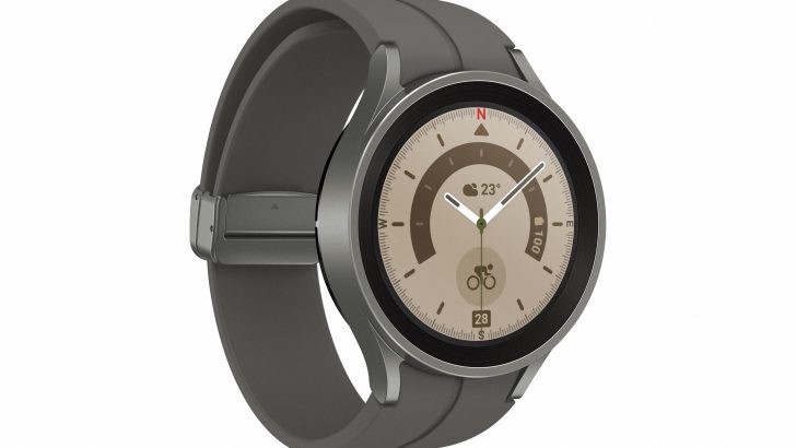 3-034_product_galaxy_watch5pro_graytitanium_l_perspective_HI.jpg