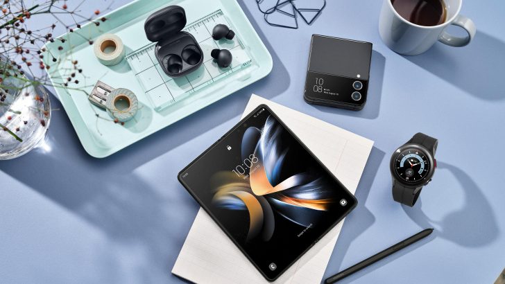 4-037_ecosystyem_galaxy_zfold4_phantomblack_spen_zflip4_graphite_watch5pro_blacktitanium_buds2pro_graphite_LI.jpg