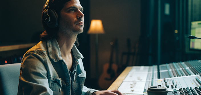 AKG_K361-BT-2.png