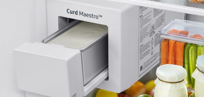 RS72A5FC1B4-TL_012_Curd-Maker-With-Food_Gentle-Black-Matt.jpg