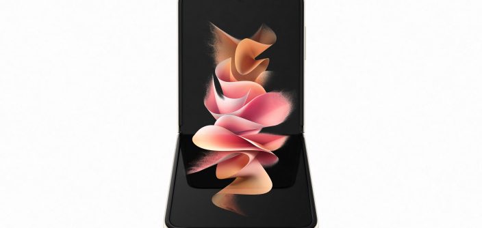 sm-f711_zflip3_5g_fronttabletop_cream_210607.jpg