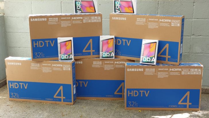 TVs-e-tablets-doados-pela-Samsung-ao-poder-publico-brasileiro-1.jpg