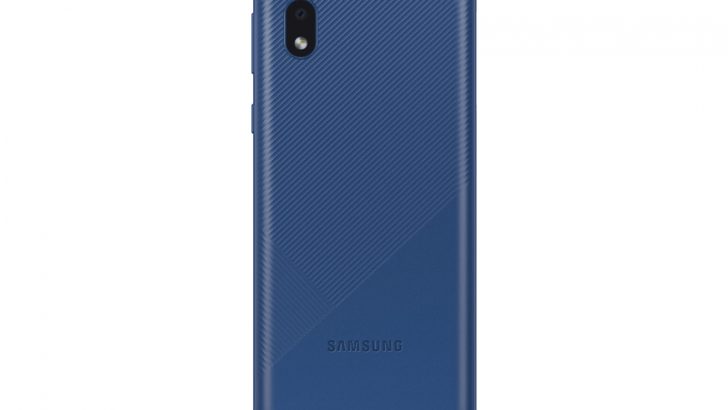 Samsung_Galaxy-A01-Core_Azul-verso.jpg