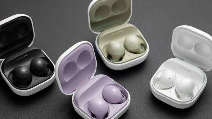 007_galaxybuds2_family_graphite_white_olive_lavender.jpg