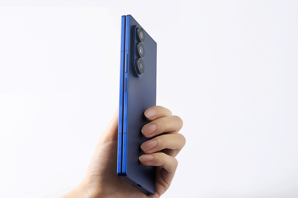versatilidade poderosa no Galaxy Z Fold mais fino e leve até agora – Samsung Newsroom Brasil 7 Samsung Mobile Galaxy Unpacked July 2025 Unboxing Galaxy Z Fold7 Versatility Thinnest Lightest main6