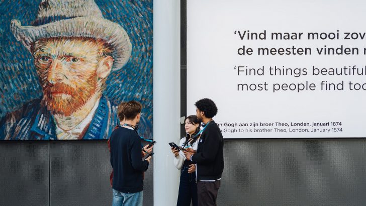 Samsung-Mobile-Galaxy-S25-Van-Gogh-Museum-3-Years-Partnership-Audio-Tour_dl3.jpg