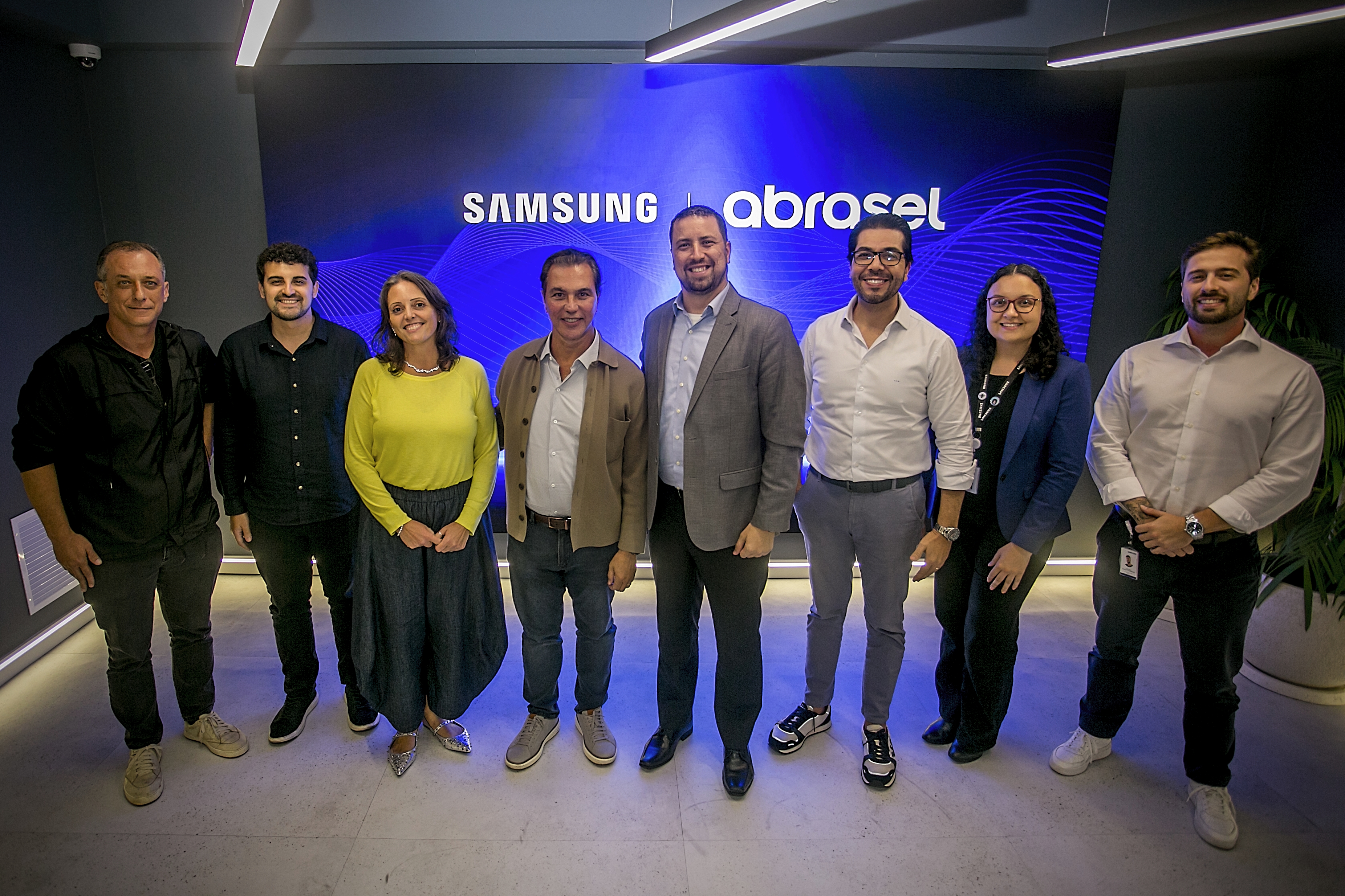 Samsung e Abrasel firmam parceria para impulsionar bares e restaurantes com foco em experiências
