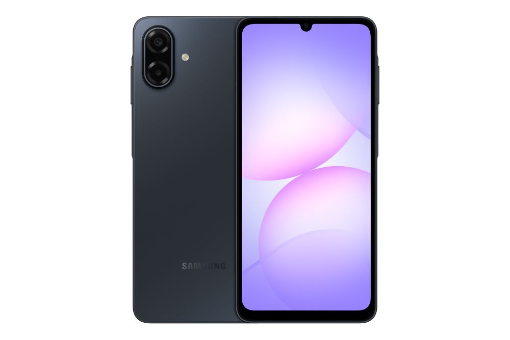 A imagem mostra um celular (Galaxy A07 5G) em duas versões: da parte traseira, na cor preta, e na parte da frente. A tela está ligada e mostra um fundo com cores claras em lilás e violeta.