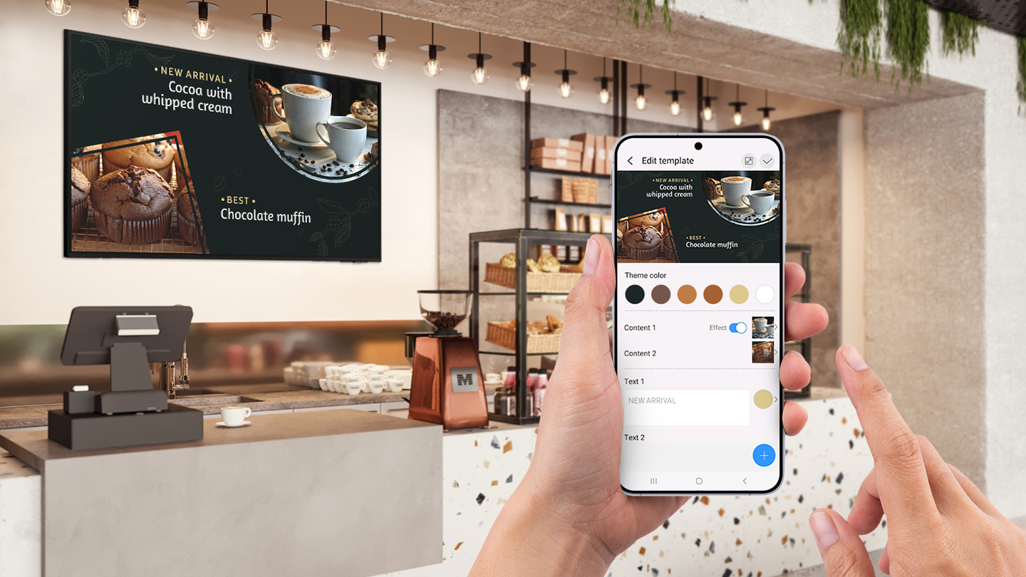 Com as soluções de conectividade da Samsung, é possível gerenciar conteúdos exibidos em TVs instaladas em estabelecimentos comerciais diretamente pelo smartphone, tornando a atualização de promoções, campanhas e informações mais prática, rápida e eficiente.