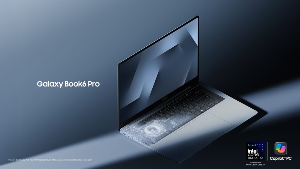 Notebook Galaxy Book6 Pro da Samsung aberto com visão lateral em fundo cinza e azul.