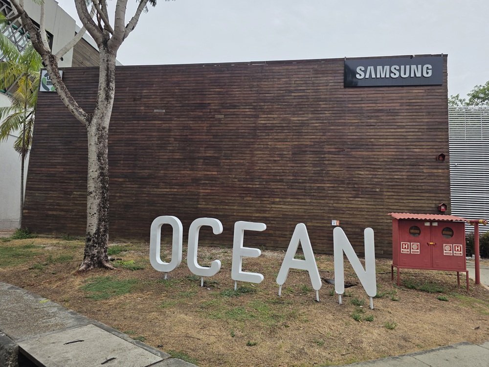 Fachada do prédio do Samsung Ocean em Manaus com letreiro do programa