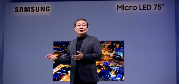 Samsung-FL2019_JH-Han_On-the-stage2.jpg
