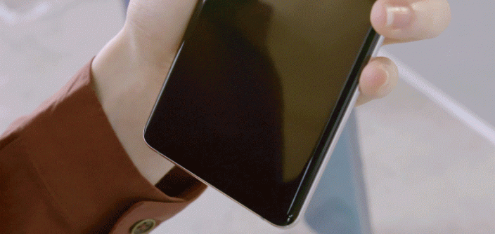 GalaxyS10_InDepth_Display_main_4-1.gif