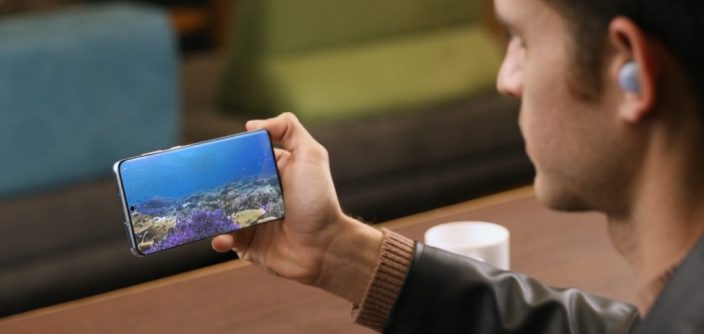 Samsung-smartphone-1.jpeg