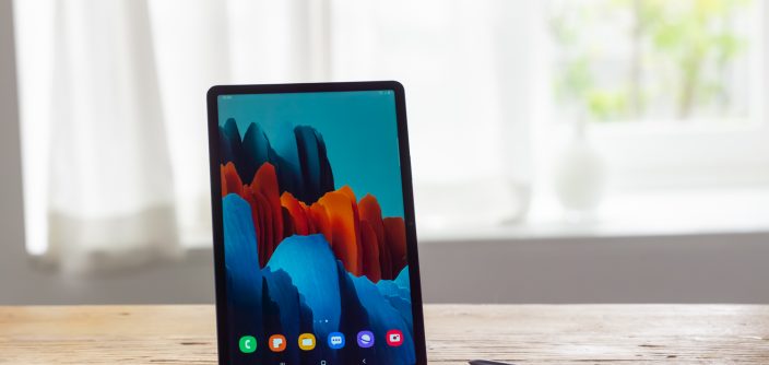 Copia-de-001_GalaxyTabS7_lifestyle_image.jpg