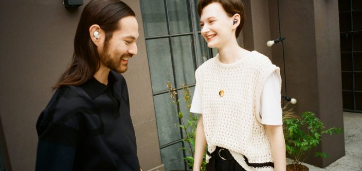 Galaxy-Buds-Live-Lifestyle.jpg