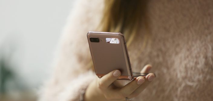 02_galaxyzflip5g_dualpreview.jpg