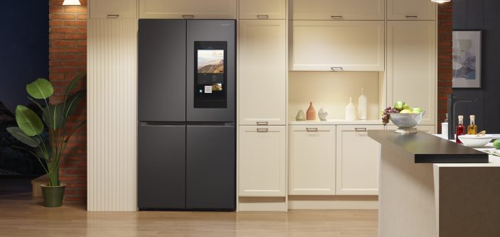 CES2021-FamilyHub_RF9000.jpg