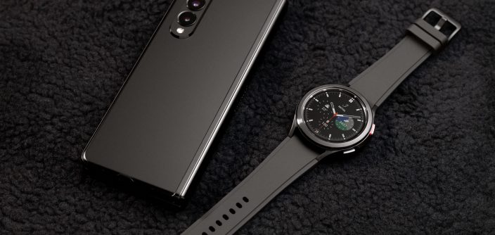 02_03-Q2-Eco-System_01_galaxyzfold3_5g_phantomblack_galaxywatch4classic_black_H.jpg