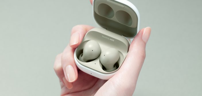 Galaxy-Buds2-hands-on.jpg