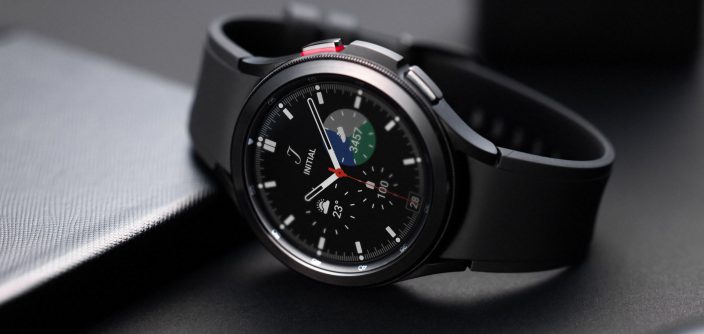 W_02_05-Wise-Product_03_galaxywatch4classic_black_H.jpg