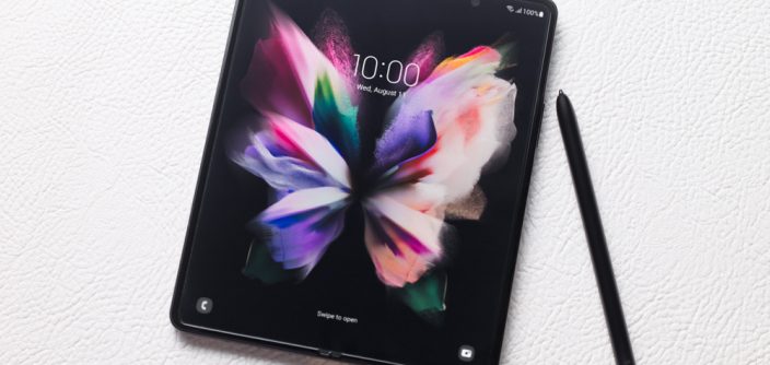 006_galaxyzfold3_5g_s_pen_phantomblack.jpg