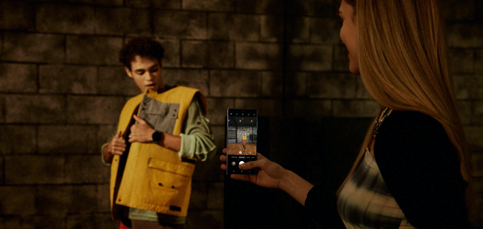 Samsung_Galaxy-S23-Ultra_Lifestyle_13_LI-e1681225827532.png