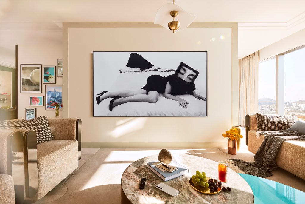 Samsung-TVs-and-Displays-Samsung-Art-TV-Samsung-Art-Store-Art-Basel-in-Basel_dl3
