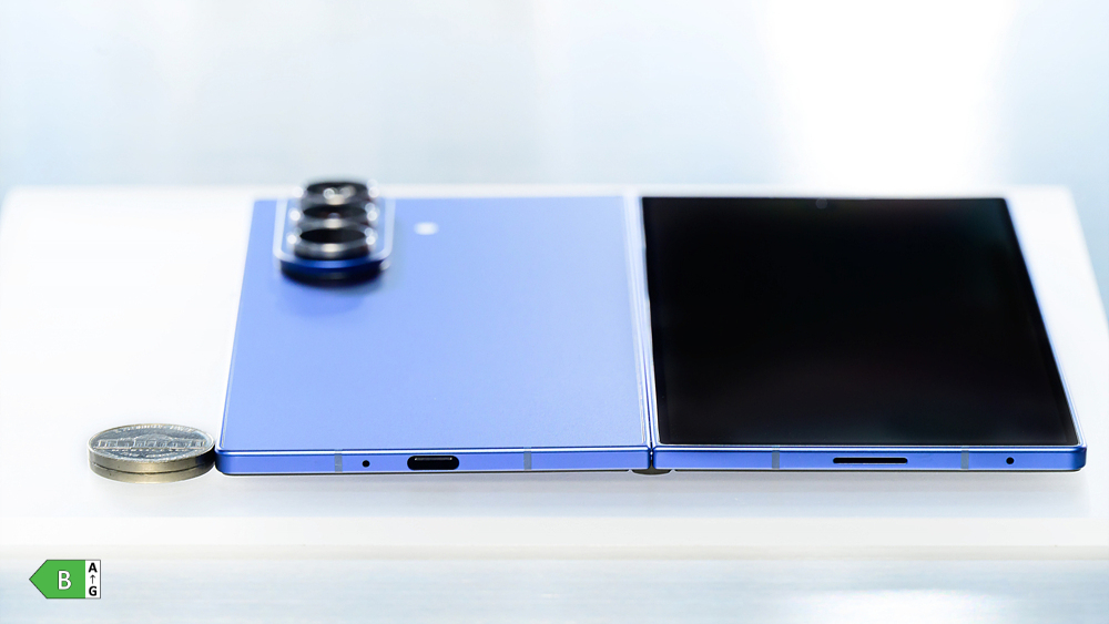 štítek Fold7_Samsung-Mobile-Galaxy-Unpacked-July-2025-Galaxy-Z-Fold7-NDA-First-Look-Foldable_main2