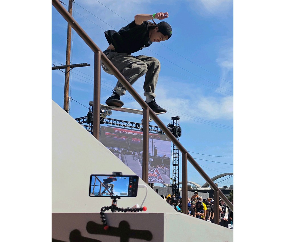 Samsung-Mobile-Galaxy-S26-Ultra-Street-League-Skateboarding-SLS-DTLA_main2_FFF