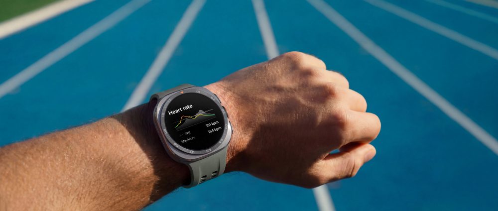 205-lifestyle-galaxy-watch-ultra2-running (1)
