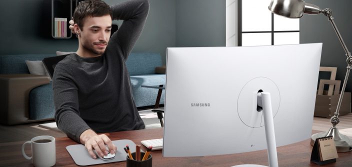 Samsung_Curved-Monitor-CH711-4.jpg