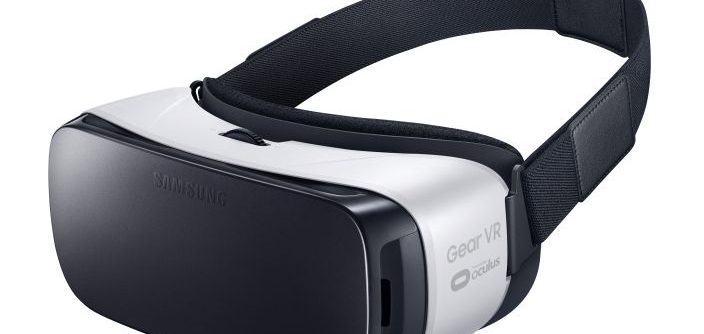 GearVR_002_R-Perspective_White_Newsroom1.jpg