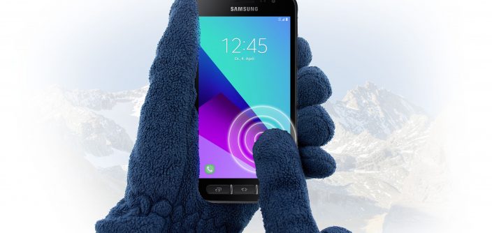 Galaxy-Xcover4_Feature_Handschuhe1.jpg