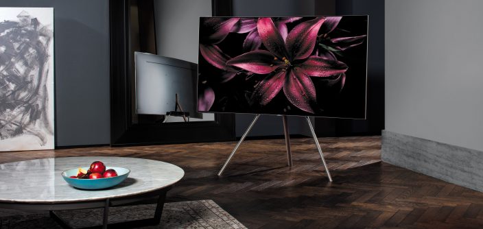 Q-Studio-Stand.jpg