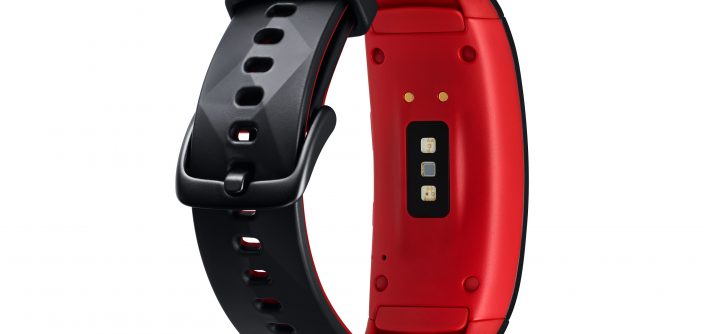 08-Gear-Fit2-Pro_Red_Back.jpg