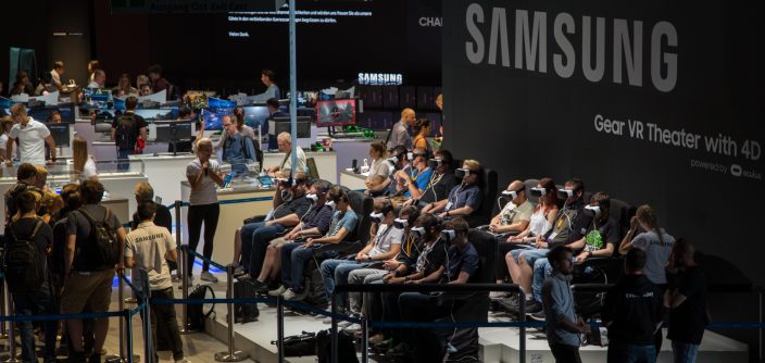 Samsung_gamescom-2017-3.jpg