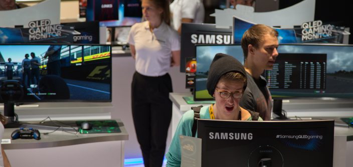 Samsung_gamescom-2017-4.jpg