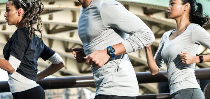 Combo_Lifestyle_Group_Running_2P_RGB.jpg