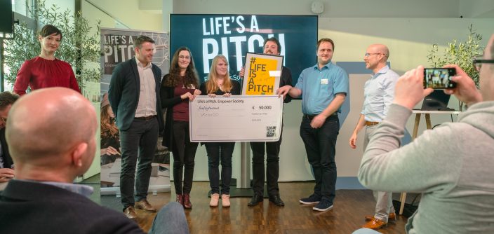 Life_is_a_pitch_Finale-8-e1526632041374.jpg