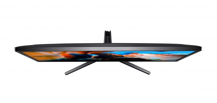 U32J590_010_Dynamic3_Black.jpg