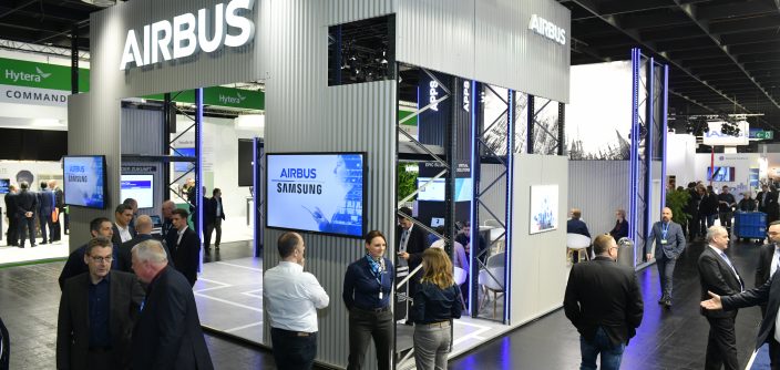 Partner-Announcement-zwischen-Airbus-Secure-Land-Communications-GmbH-und-Samsung-Electronics-GmbH-im-Rahmen-der-PMRExpo.jpg