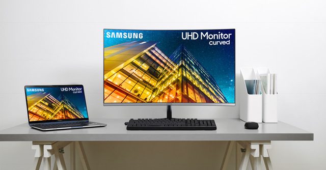 Samsung-UR59C-32”-Monitor-1.jpg