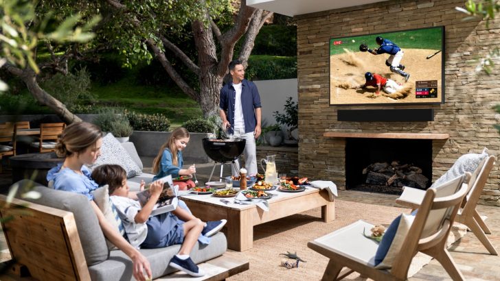 2020-The-Terrace_Lifestyle-Image_1.jpg