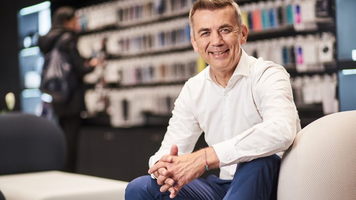 Samsung_Sascha_Lekic.jpg