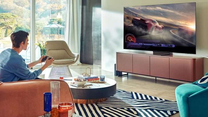 QN95A_Lifestyle_03.jpg