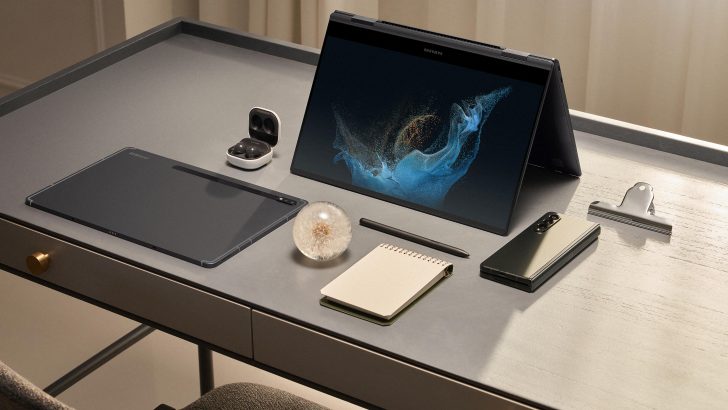 2-502_Galaxy_Book2_Pro_360_13_Graphite_Galaxy_ZFold_5G_Phantom_Green_Galaxy_Tab_S8_Graphite_Galaxy_Bud2_Black_eco_LI.jpg